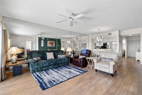 Condominio en venta en Saint Petersburg, Florida, 3 dormitorios, 136.57 m2 № 1719880 - foto 9