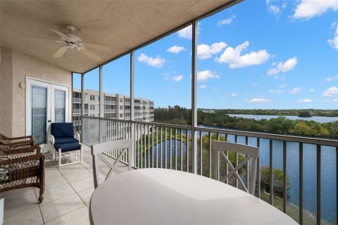 Condominio en venta en Saint Petersburg, Florida, 3 dormitorios, 136.57 m2 № 1719880 - foto 4