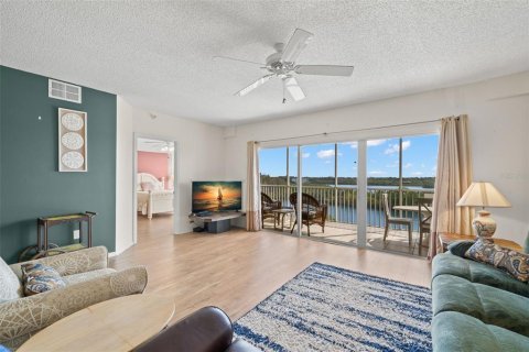 Condominio en venta en Saint Petersburg, Florida, 3 dormitorios, 136.57 m2 № 1719880 - foto 7