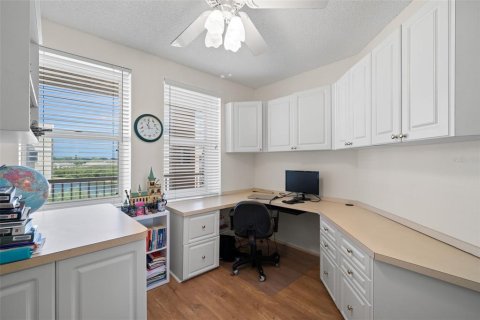 Condominio en venta en Saint Petersburg, Florida, 3 dormitorios, 136.57 m2 № 1719880 - foto 29