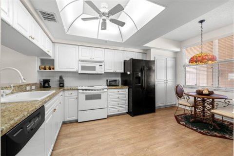 Condominio en venta en Saint Petersburg, Florida, 3 dormitorios, 136.57 m2 № 1719880 - foto 12