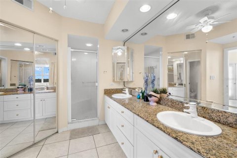 Condominio en venta en Saint Petersburg, Florida, 3 dormitorios, 136.57 m2 № 1719880 - foto 21