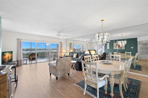 Condominio en venta en Saint Petersburg, Florida, 3 dormitorios, 136.57 m2 № 1719880 - foto 15