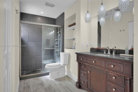 Villa ou maison à vendre à Hialeah, Floride: 2 chambres, 146.97 m2 № 2319655 - photo 21