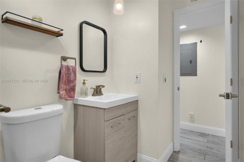 Villa ou maison à vendre à Hialeah, Floride: 2 chambres, 146.97 m2 № 2319655 - photo 19