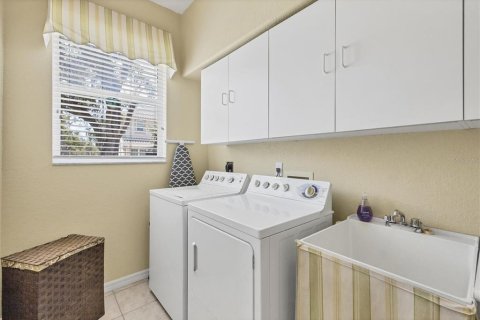 House in Venice, Florida 3 bedrooms, 209.22 sq.m. № 1781409 - photo 26