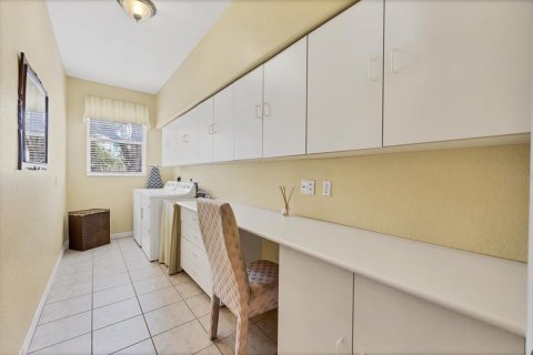 House in Venice, Florida 3 bedrooms, 209.22 sq.m. № 1781409 - photo 25