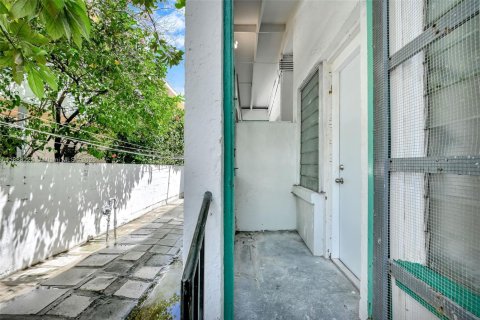 Снять в аренду квартиру в Майами-Бич, Флорида 2 спальни, 65.03м2, № 1942250 - фото 24