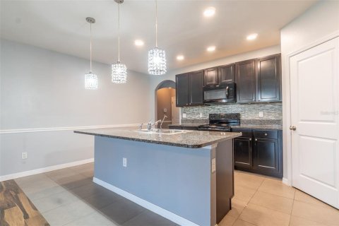 House in Riverview, Florida 4 bedrooms, 171.5 sq.m. № 2120347 - photo 5