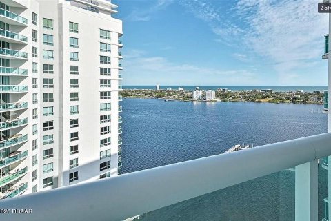 Condo in Holly Hill, Florida, 2 bedrooms № 2125112 - photo 2