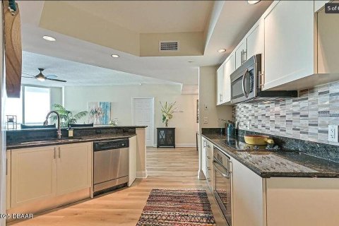 Condo in Holly Hill, Florida, 2 bedrooms № 2125112 - photo 6
