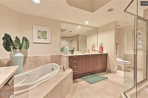 Condo in Holly Hill, Florida, 2 bedrooms № 2125112 - photo 11