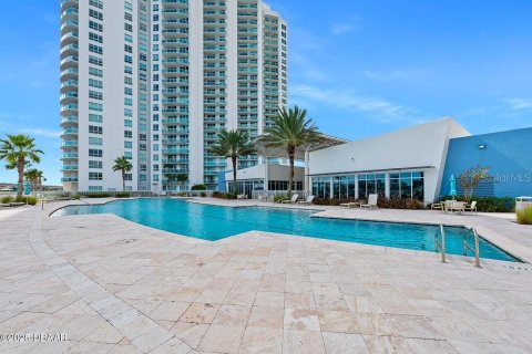 Condo in Holly Hill, Florida, 2 bedrooms № 2125112 - photo 19