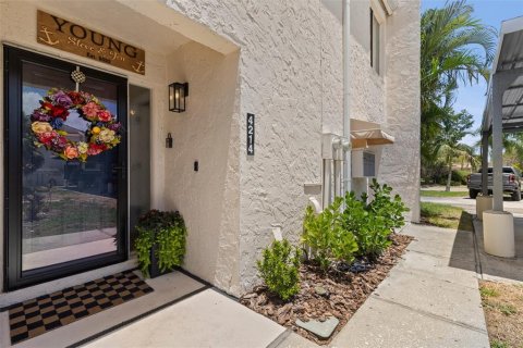 Condominio en venta en Tampa, Florida, 2 dormitorios, 105.82 m2 № 1787890 - foto 1