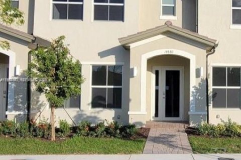 Таунхаус в Хомстед, Флорида 3 спальни, 135.64м2 № 2049200