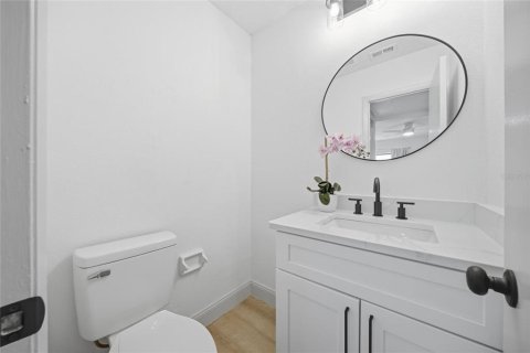 House in Palm Harbor, Florida 3 bedrooms, 188.22 sq.m. № 2206910 - photo 20