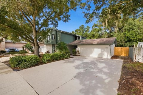 House in Palm Harbor, Florida 3 bedrooms, 188.22 sq.m. № 2206910 - photo 2