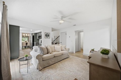House in Palm Harbor, Florida 3 bedrooms, 188.22 sq.m. № 2206910 - photo 16