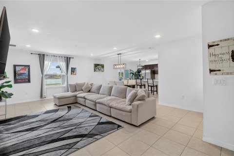 Villa ou maison à vendre à Winter Haven, Floride: 4 chambres, 174.1 m2 № 2368939 - photo 6
