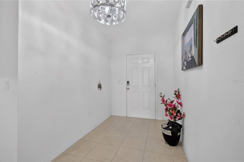 Villa ou maison à vendre à Winter Haven, Floride: 4 chambres, 174.1 m2 № 2368939 - photo 2