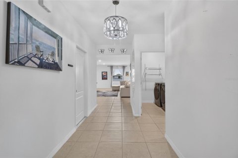 Villa ou maison à vendre à Winter Haven, Floride: 4 chambres, 174.1 m2 № 2368939 - photo 3