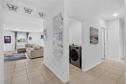Villa ou maison à vendre à Winter Haven, Floride: 4 chambres, 174.1 m2 № 2368939 - photo 4