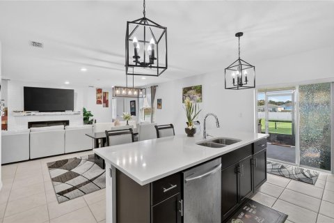 Villa ou maison à vendre à Winter Haven, Floride: 4 chambres, 174.1 m2 № 2368939 - photo 21