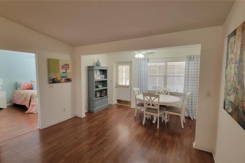 House in Ocala, Florida 2 bedrooms, 106.93 sq.m. № 2166523 - photo 9