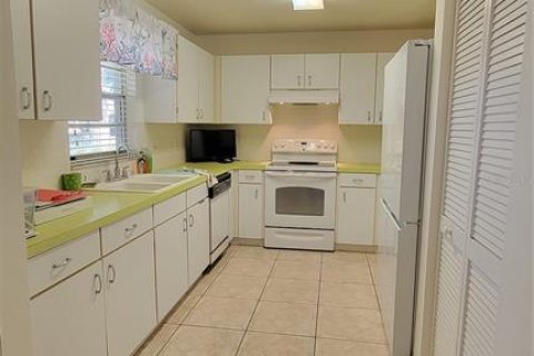 House in Ocala, Florida 2 bedrooms, 106.93 sq.m. № 2166523 - photo 11