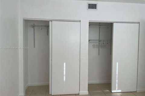 Купить кондоминиум в Майами-Бич, Флорида 1 спальня, 61.5м2, № 2054872 - фото 10