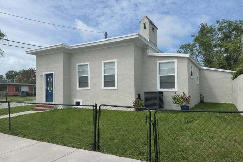 House in St. Lucie, Florida 3 bedrooms, 103.86 sq.m. № 2251373