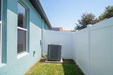 Casa en venta en Davenport, Florida, 3 dormitorios, 176.7 m2 № 2411551 - foto 26