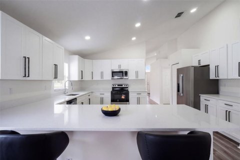 Casa en venta en Davenport, Florida, 3 dormitorios, 176.7 m2 № 2411551 - foto 15