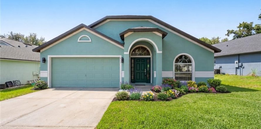 Casa en Davenport, Florida 3 dormitorios, 176.7 m2 № 2411551