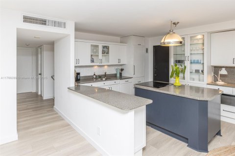 Copropriété à vendre à Key Biscayne, Floride: 2 chambres, 124.02 m2 № 1714202 - photo 9