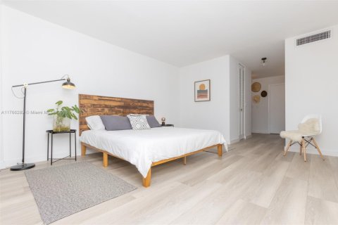 Copropriété à vendre à Key Biscayne, Floride: 2 chambres, 124.02 m2 № 1714202 - photo 12