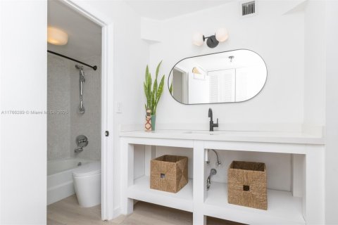 Copropriété à vendre à Key Biscayne, Floride: 2 chambres, 124.02 m2 № 1714202 - photo 15