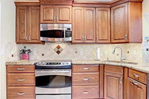 House in Englewood, Florida 3 bedrooms, 244.98 sq.m. № 1524678 - photo 24