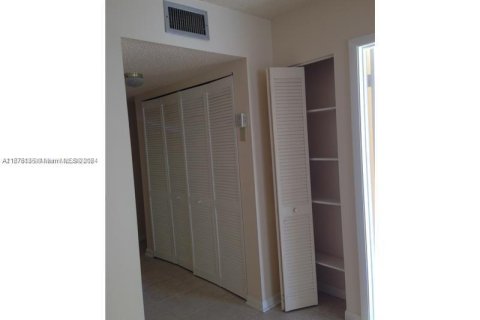 Copropriété à vendre à Margate, Floride: 1 chambre, 66.89 m2 № 1933807 - photo 7