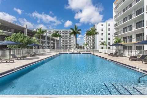 Apartment in Homestead, Florida 3 bedrooms, 121.42 sq.m. № 1964154 - photo 16