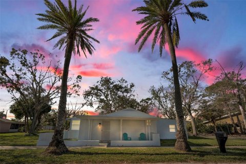 Villa ou maison à vendre à Tarpon Springs, Floride: 3 chambres, 122.07 m2 № 1527146 - photo 1