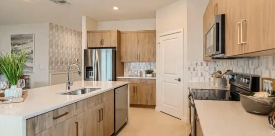 House in Jensen Beach, Florida 4 bedrooms, 188.96 sq.m. № 1224836