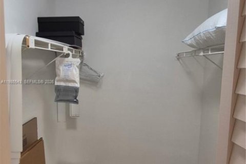 Condominio en alquiler en Miami, Florida, 3 dormitorios, 112.32 m2 № 2047053 - foto 21