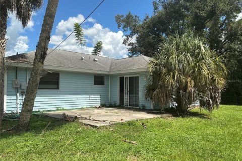 Appartement à louer à North Port, Floride: 3 chambres, 146.69 m2 № 2377881 - photo 2