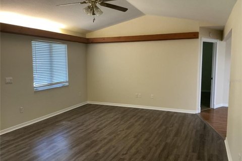 Appartement à louer à North Port, Floride: 3 chambres, 146.69 m2 № 2377881 - photo 4