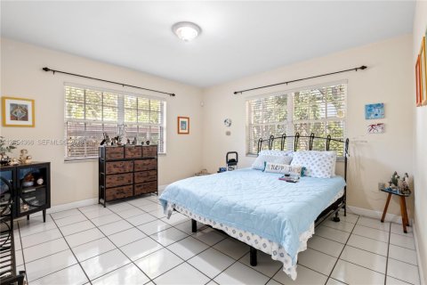 Villa ou maison à vendre à Miami, Floride: 3 chambres, 143.07 m2 № 2274731 - photo 19