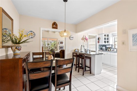 Villa ou maison à vendre à Miami, Floride: 3 chambres, 143.07 m2 № 2274731 - photo 8