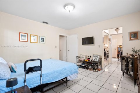 Villa ou maison à vendre à Miami, Floride: 3 chambres, 143.07 m2 № 2274731 - photo 20