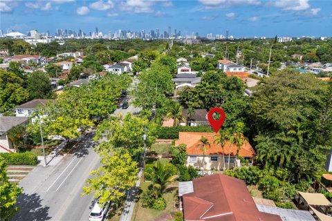 Villa ou maison à vendre à Miami, Floride: 3 chambres, 143.07 m2 № 2274731 - photo 3