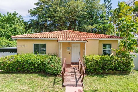 Villa ou maison à Miami, Floride 3 chambres, 143.07 m2 № 2274731